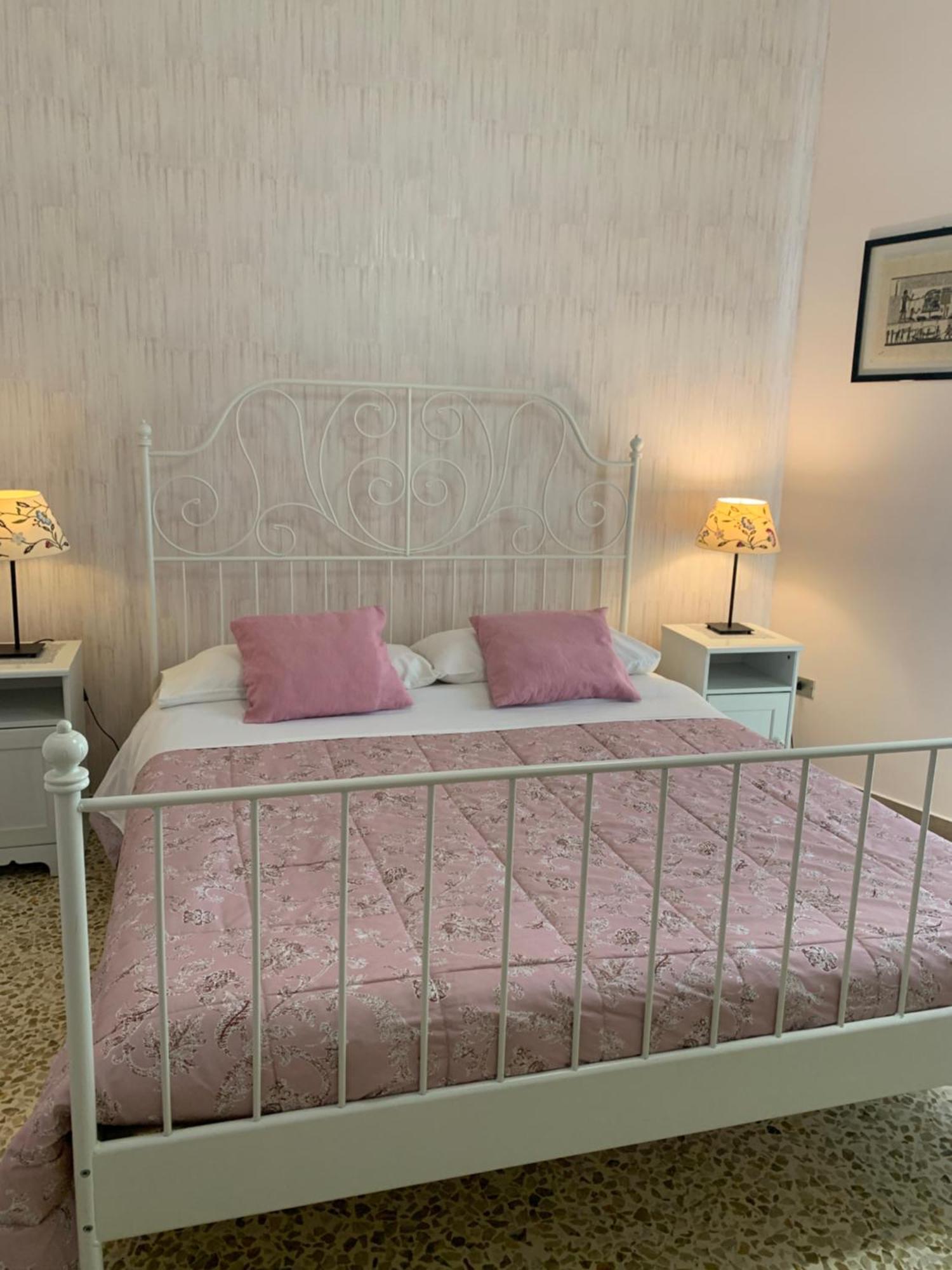 Appartamento La casa di Chicca Lecce Esterno foto
