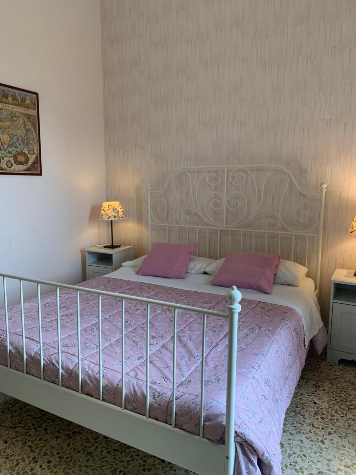 Appartamento La casa di Chicca Lecce Esterno foto