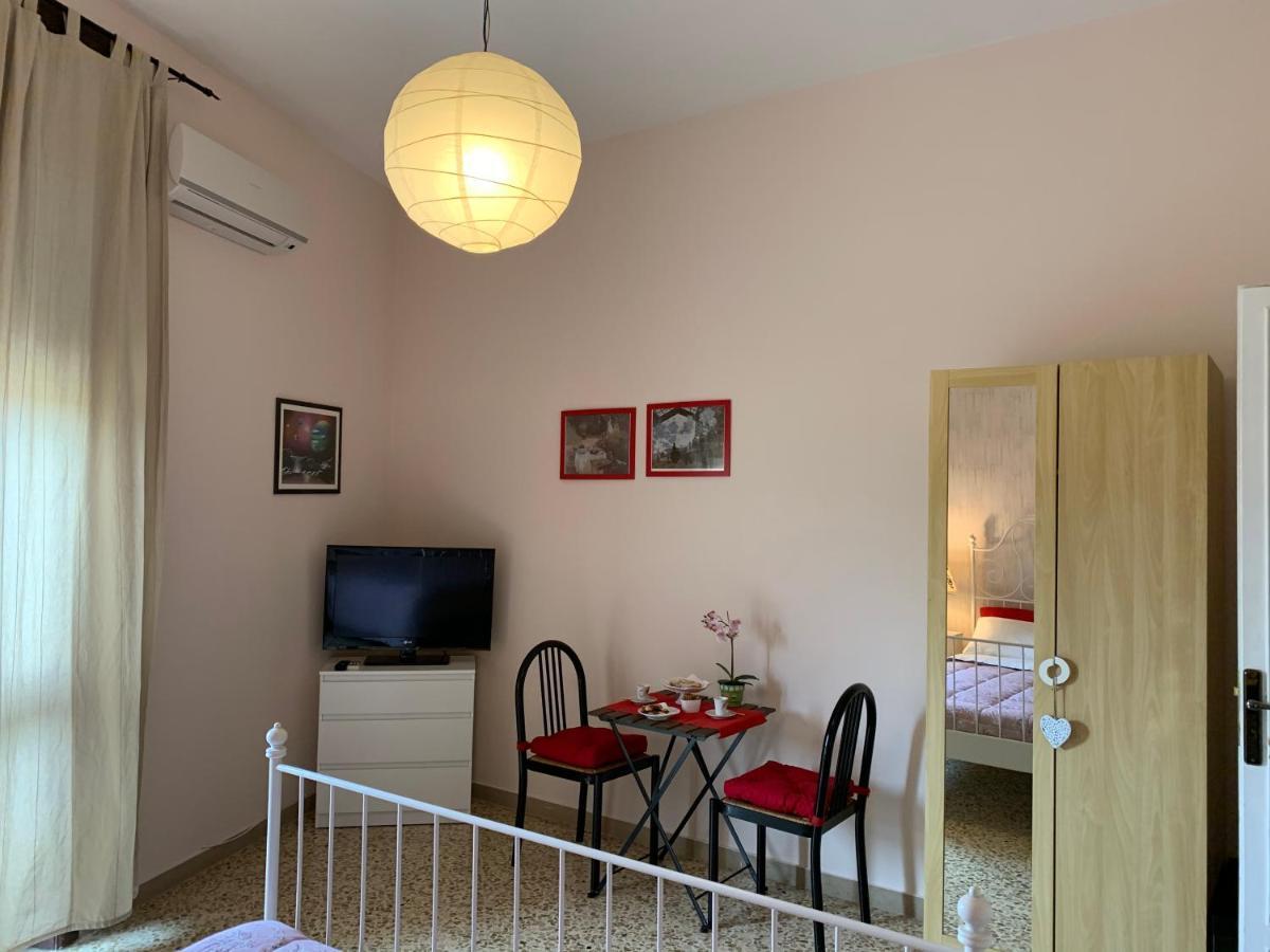 Appartamento La casa di Chicca Lecce Esterno foto